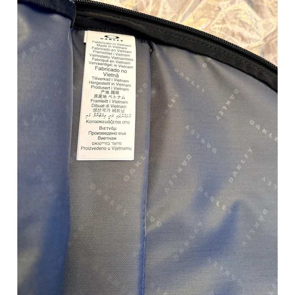 Oakley strap fabric material